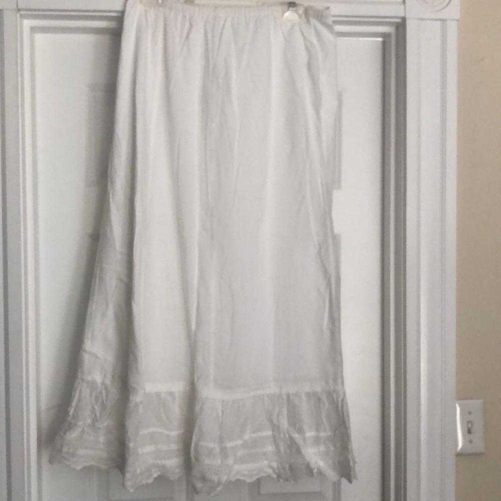 J. Jill white elastic waist skirt
